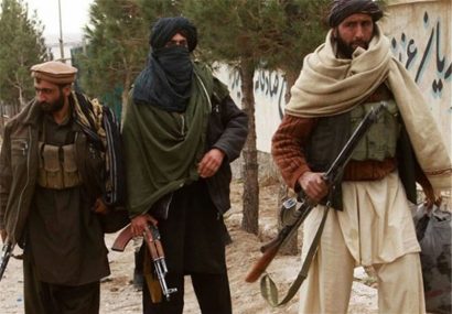طالبان یک پاسگاه پولیس را در فراه به آتش کشیدند