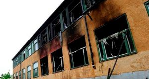 جنگ اعتقادی باز هم مکتبی را در فراه منفجر کرد