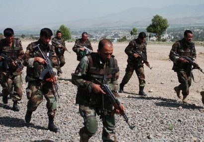 ده‌ها نیروی تازه نفس برای سرکوب طالبان وارد ولسوالی مقر بادغیس شدند
