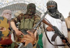 فرمانده ارتش بادغیس: ما تنها با طالبان روبرو نیستیم؛ روسی، ازبکستانی و چچنی‌ها هم با ما می‌جنگند