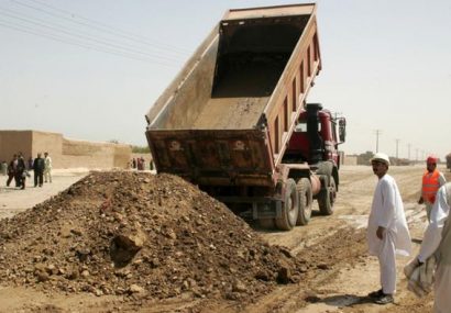 مسئولان شرکت‌های سازنده جاده حلقوی در بادغیس بازخواست شدند