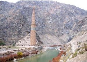 شلیک اسلحه در غور یک زن را کشت و زنی دیگر را به شفاخانه فرستاد