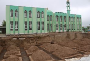 مردم از توقف کار مسجد جامع قلعه نو بادغیس شکایت دارند