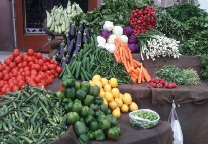 قیمت هر کیلوگرام میوه و سبزیجات فراه به یک تا سه افغانی کاهش یافته است