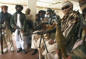 طالبان در برخی نقاط اطراف شهر فراه جا به جا شده‌اند