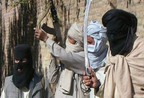 جنگ در جنوب غور حساس‌تر شده/ والی نام‌نهاد طالبان و افرادش وارد ولسوالی تیوره شدند
