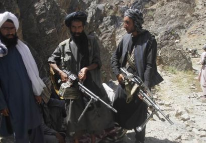 طالبان از حملات هوایی بادغیس وحشت کرده‌اند