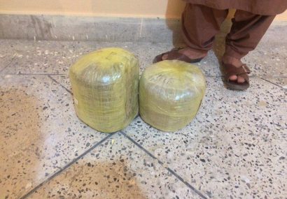 پولیس هرات ۱۶ و نیم کیلوگرام چرس را از مرد فراهی گرفت