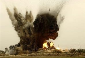 دو تانک مملو از مواد انفجاری طالبان در فراه از بین برده شد