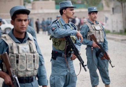 پولیس فراه جان شش طالب مسلح را گرفت و یک کشته داد