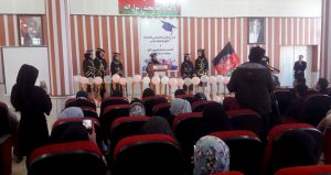 دانشجویان دختری که ایجاد کتابخانه را به جشن پایان تحصیلی ترجیح دادند