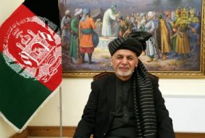 حکومت با تمام توان در مقابل تاثیرات منفی اقتصادی کرونا مبارزه می‌کند