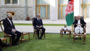 زلمی خلیل زاد با محمد اشرف غنی و عبدالله عبدالله دیدار کرد
