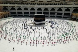 عرفه امروز و اول عید قربان فردا اعلام شده است