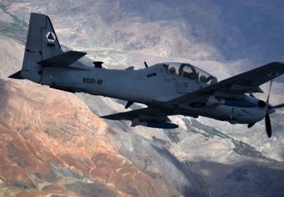 حملات هوایی در فاریاب/فرمانده و ده‌ها تن دیگر از طالبان تلفات داده‌اند