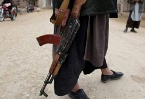 بازداشت فردی با سلاح‌های سرد و گرم در مرکز هرات
