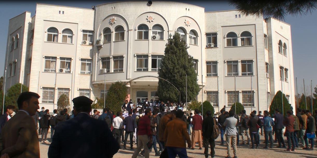دانشجویان دانشگاه هرات حمله بالای دانشگاه کابل را محکوم کردند