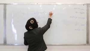 آموزگاران سه ماه می‌‌شود معاش نگرفته اند
