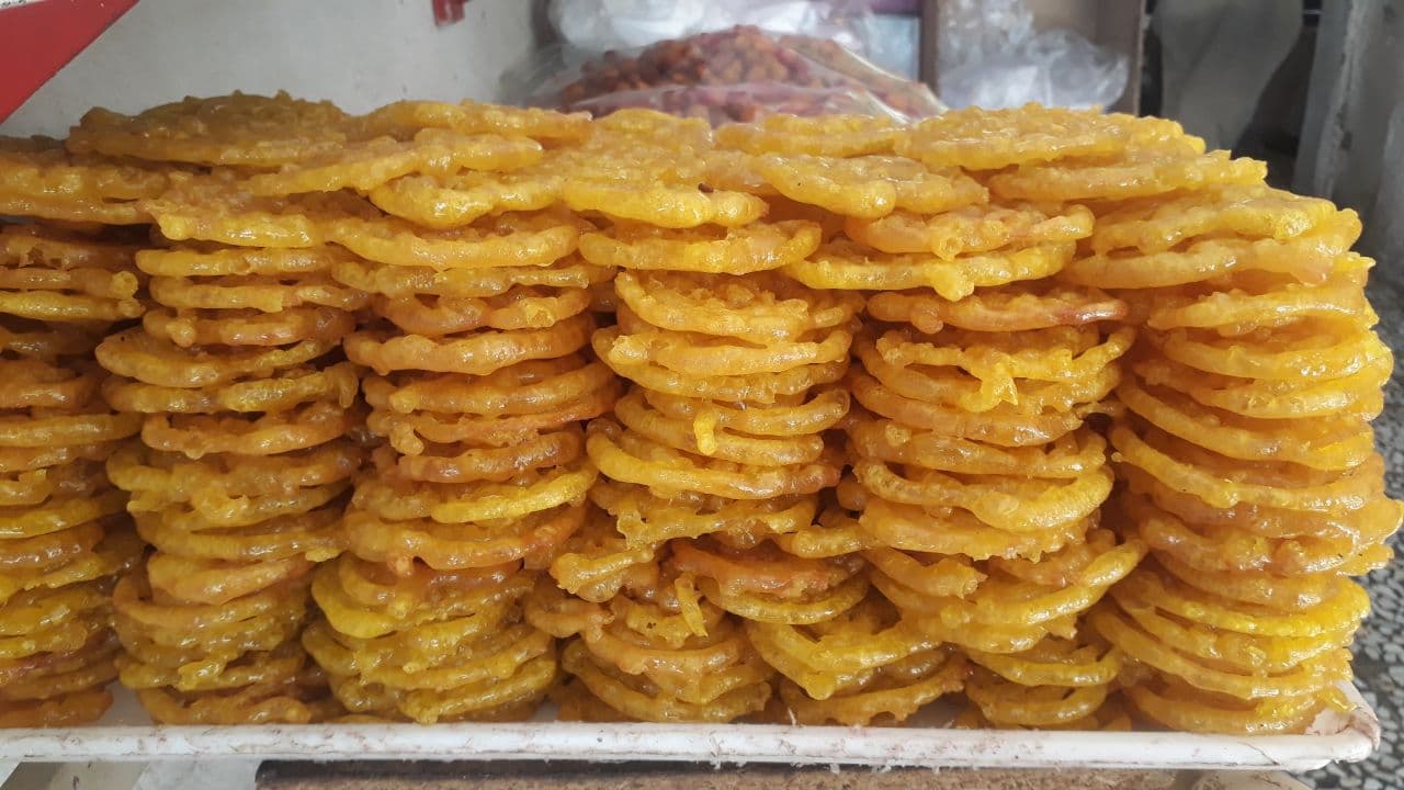 بازار گرم پخت جلبی در ولایت هرات در ماه رمضان