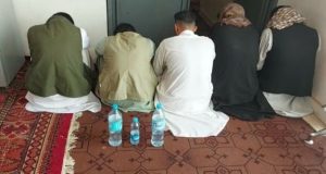 پنج تن در حین شراب نوشیدن در فراه دستگیر شدند