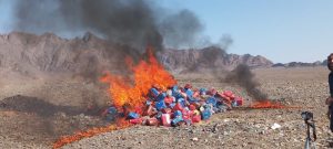 ده‌ها کیلوگرام شیرنی باب تاریخ گذشته در فراه حریق شد