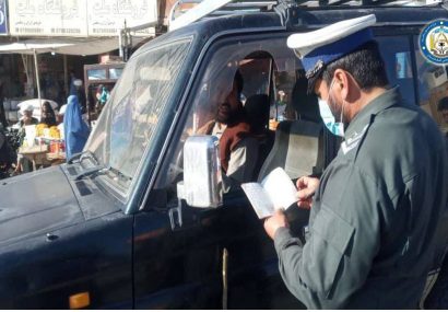 روزانه ۱۰ الی ۲۰ جواز و پلیت جعلی از سطح شهر هرات جمع‌آوری می‌شود
