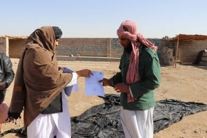 از شکار پرندگان نایاب و مصرف زیاد آب خود داری کنید