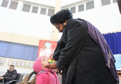 برگزاری دوره واکسین پولیو برای مناطق دور دست ولایت هرات / بیش از ۲۷۰ هزار کودک واکسین دریافت می‌کنند
