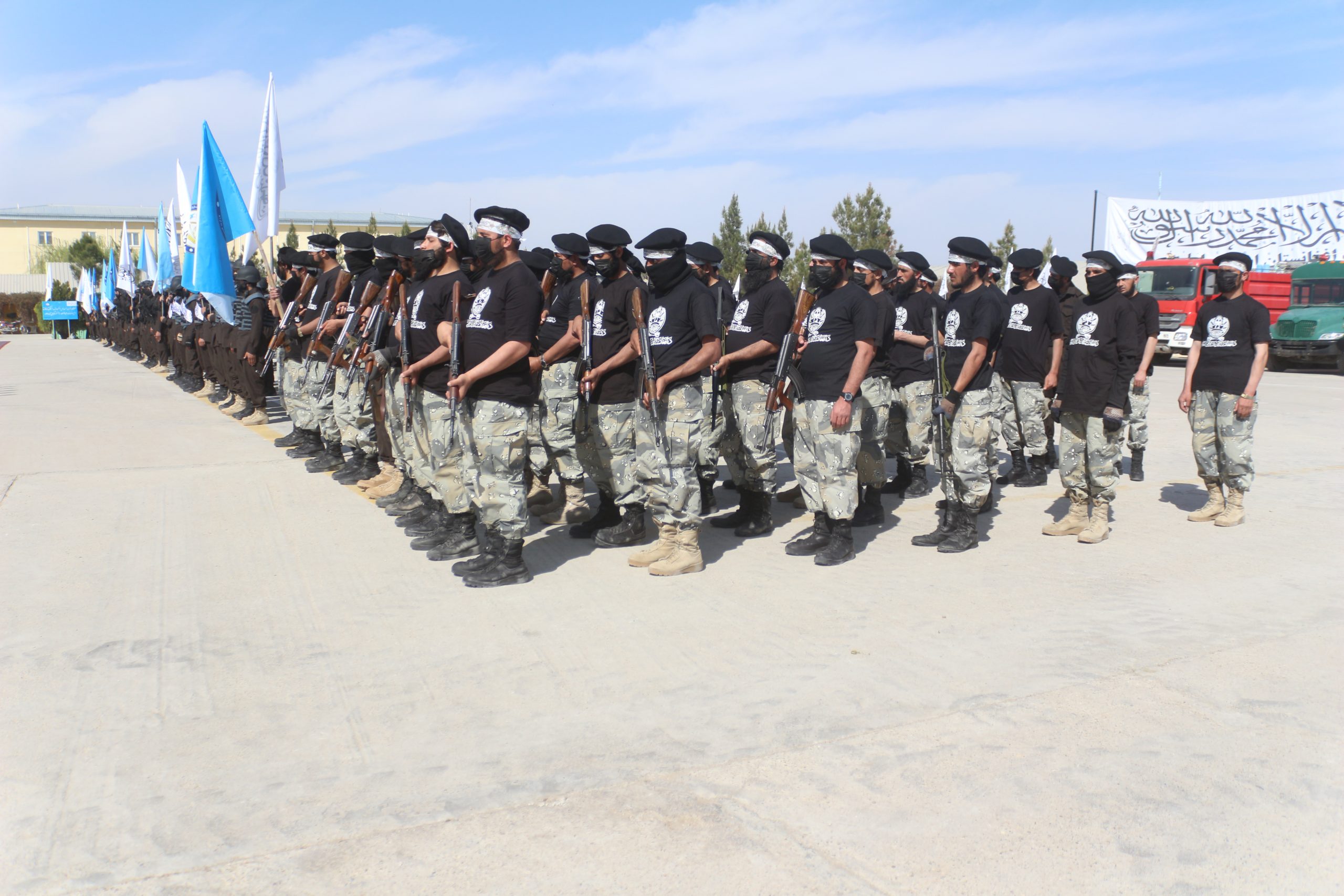 هشتمین دوره فراغت نیروهای پولیس در هرات؛ ۲۸۲ تن سند فراغت گرفتند