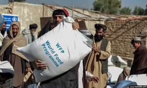 توزیع کمک به دهها خانواده در لعل و سرجنگل غور