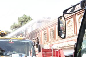 مهار آتش‌سوزی در مارکت قصر هرات ادامه دارد / منابع از خسارات بلند مالی خبر داده‌اند