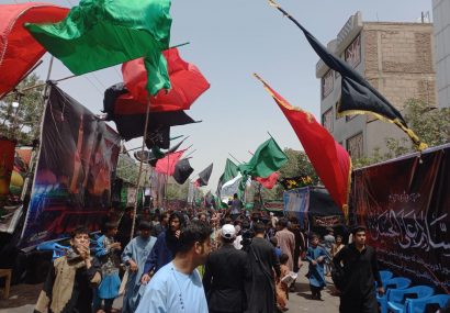 عاشورا حسینی در هرات؛ دسته‌های عزاداری صدها نفری در منطقه بکرآباد صف کشیدند