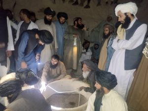 نجات دختر دوساله از چاه عمیق در فراه