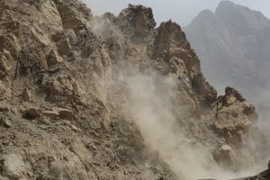 لغزش کوه جان چهار تن را در غور گرفت