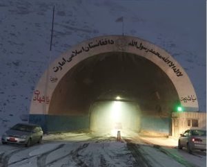 شاهراه سالنگ بر ‌روی وسایط باربری و بس‌های مسافربری بازگشایی شد