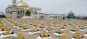 کمک یک تاجر ملی برای 3400 خانواده نیازمند در فراه