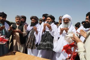 ملابرادر در سفرش به هرات کار اعمار شاهراه هرات_غور را هم افتتاح کرد