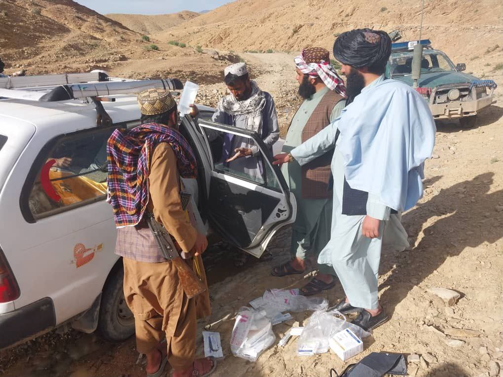 ریزش کوه در فراه جان یک کارگر را گرفت و شش زخمی برجای گذاشت