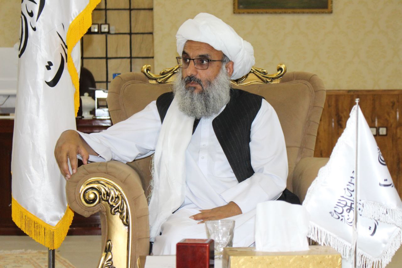 والی هرات: پرداخت معاشات کارمندان صحی اولویت یونیسف باشد