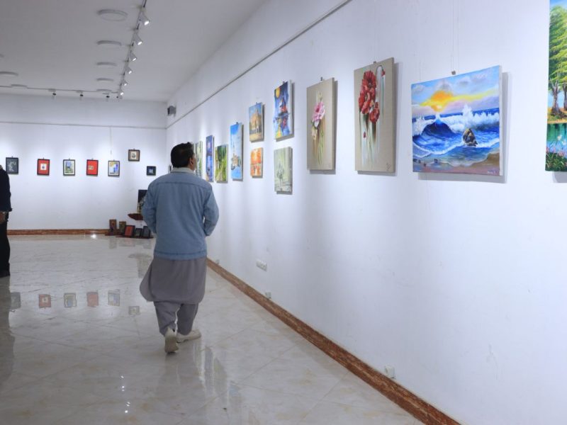 برگزاری نمایشگاه نقاشی “کلمه و رنگ” در هرات