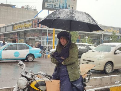 اولین برف سال در هرات؛ والی خواستار همکاری حکومت و مردم برای رفع چالش‌ها شد