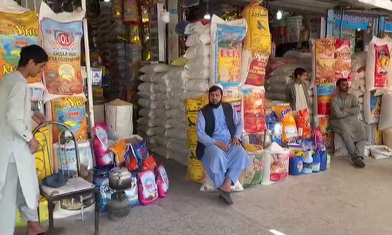 هشدار به گران فروشان در هرات؛ از وضعیت سرما سوء استفاده نشود