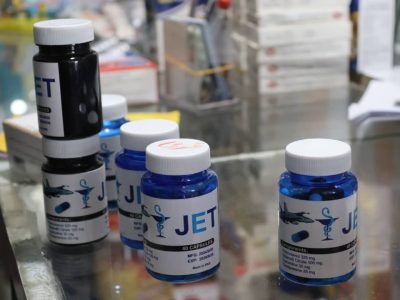 فروشنده مشهور مواد مخدر همراه با 100 کیلوگرام مواد در فراه بازداشت شد