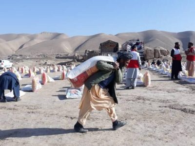 کمک زمستانی به ۴۵۰ خانواده نیازمند در بادغیس