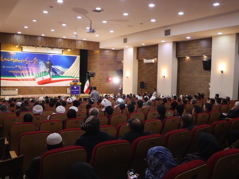 مقامات افغانستان و ایران بر گسترش مناسبات به عنوان دو همسایه نزدیک تاکید کردند
