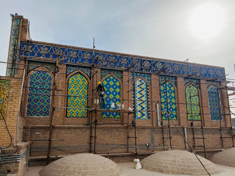 ۸۰ متخصص روزانه برای بازسازی مسجد جامع هرات کار میکنند