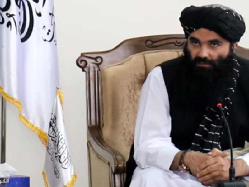 سراج الدین در جلسه امنیتی در قندرها شرکت کرد