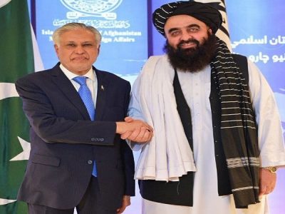 متقی خواستار بازگشت با عزت افغان‌ها از پاکستان شد
