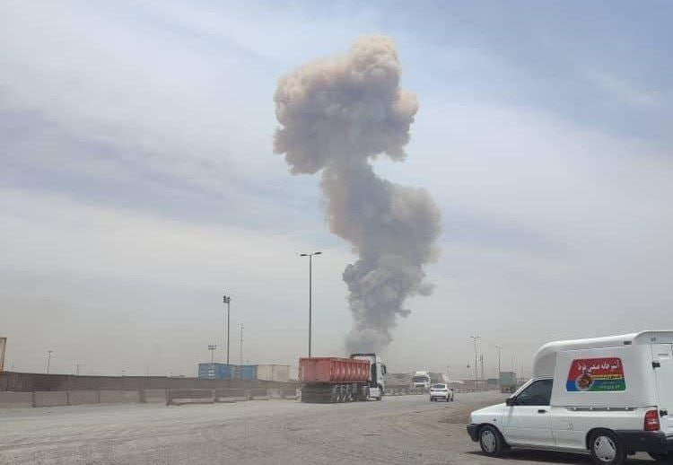 انفجار شدید در بندر شهید رجایی؛ ستاد مدیریت بحران ایران در آمادهباش