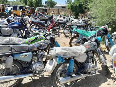 حرکات نمایشی موترسواران «تک چرخی» هرات با بهای سنگین؛ ۷۲ ساعت بازداشت و پیگرد قضایی